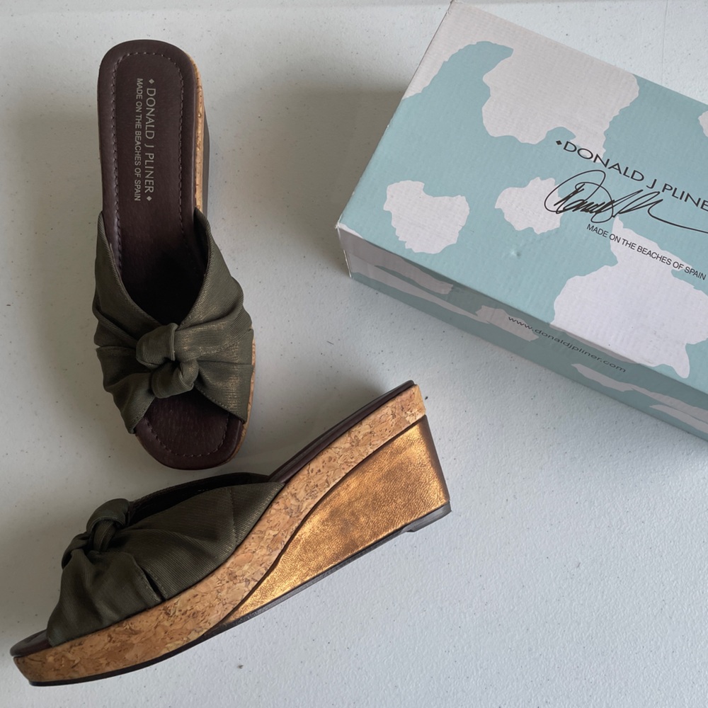 Donald J. Pliner Green and Gold Wedge Sandals